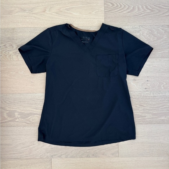 Black Scrub Set - Picture 4 of 11